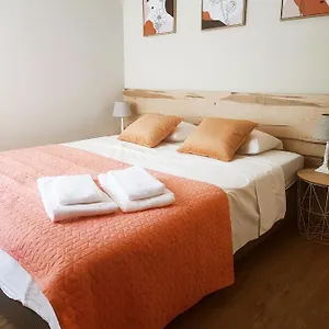 Appartement O. Li, Estoril